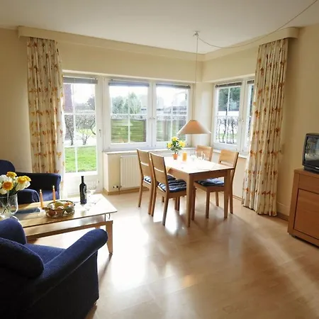 On The Golf Course F35e Holiday home *